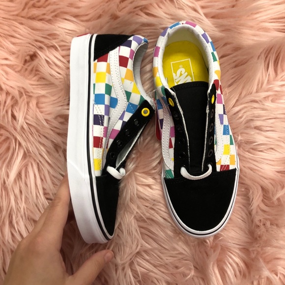 Vans Shoes - NWT VANS Sneakers Size: 6.5